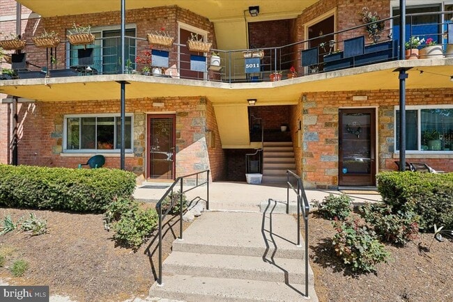 Building Photo - 5011 Sentinel Dr