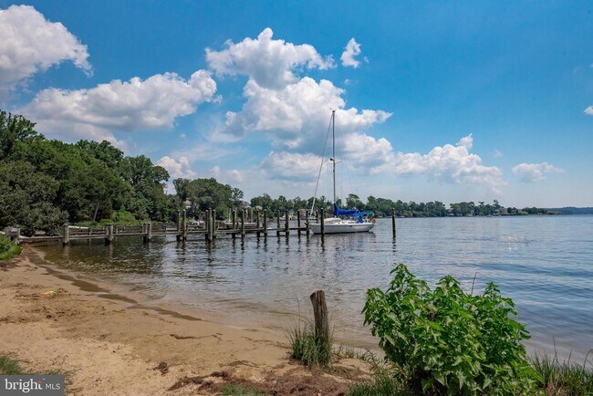 Building Photo - 854 Redwood Trail