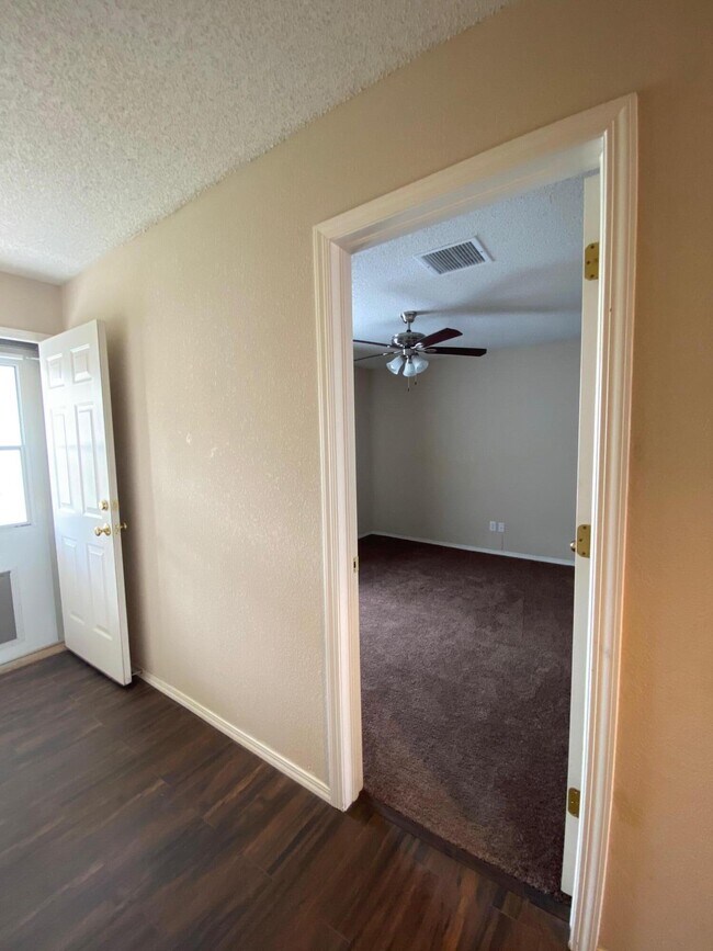Building Photo - 14214 Lasso Rock Dr