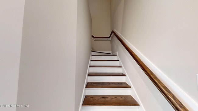 Building Photo - 511 Marquesa Cir