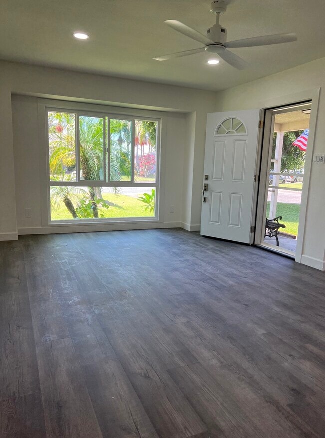 Living room - 8803 Aldrich St