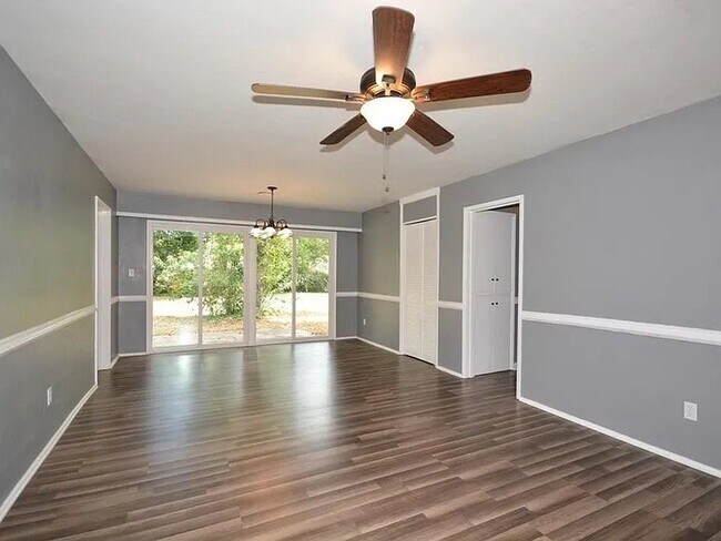 Building Photo - 1846 Derby Dr