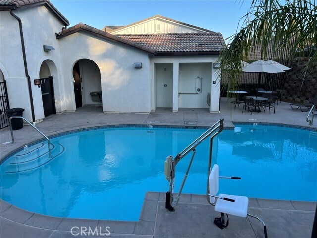 Building Photo - 42752 Azure St