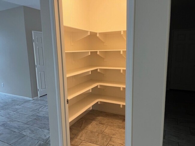 Building Photo - Menifee 5 Bedroom