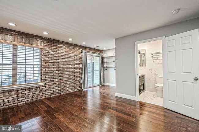 Building Photo - 44171 Paget Terrace