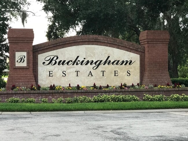 Building Photo - 6220 Hedgesparrows Ln