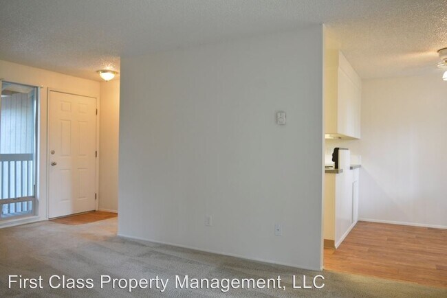 Building Photo - 4628 Oakridge Rd