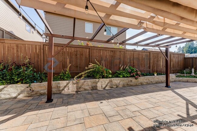 Building Photo - 7294 NW Oakfern Dr