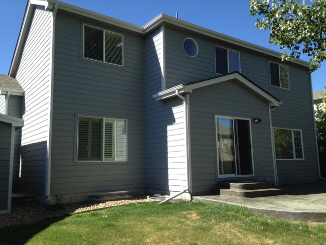 Building Photo - Great Saddle Rock Heights Home! 5 Bedroom ...