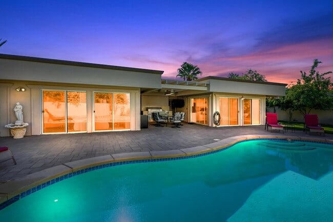 Primary Photo - 78950 Starlight Ln