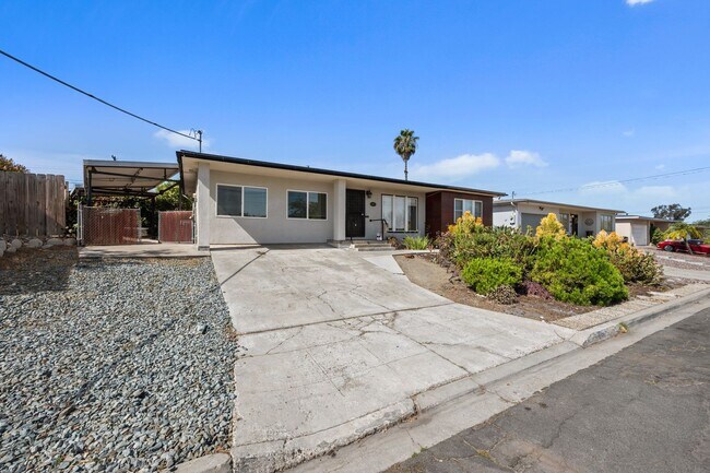 Building Photo - 6467 Cleo St