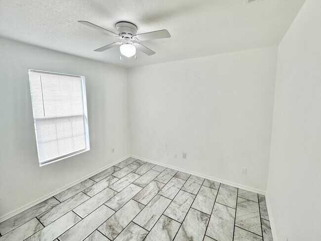 Building Photo - AVAILABLE SOON; APPLY TODAY!!