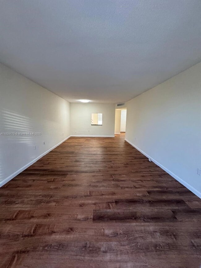 Building Photo - 1 bedroom in North Miami Beach FL 33179