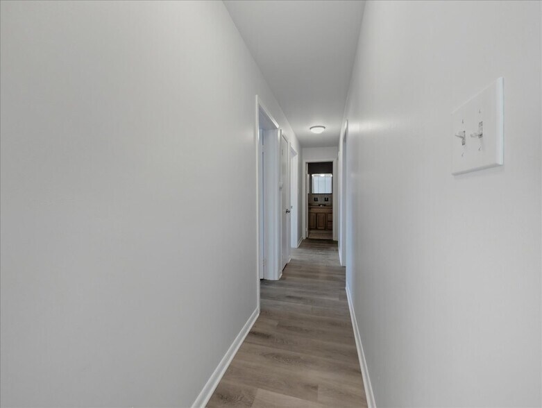 Building Photo - 600 McKinley Ave