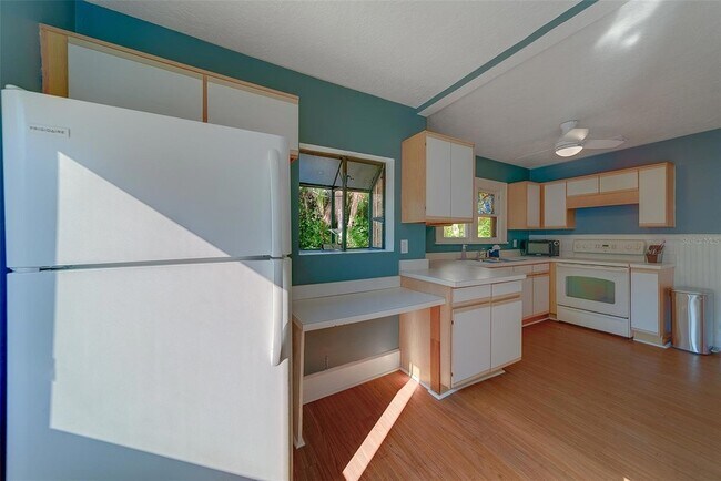 Building Photo - 4642 7th Ave N