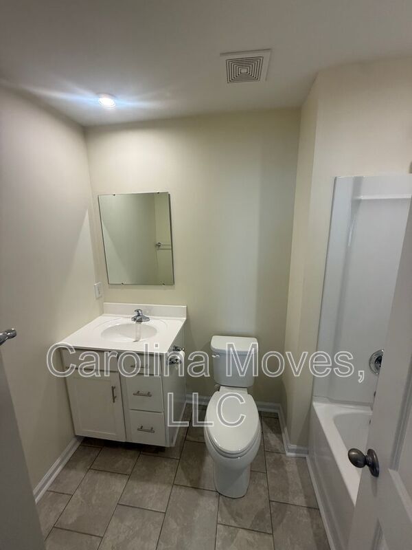 Building Photo - 328 Timberwild Dr