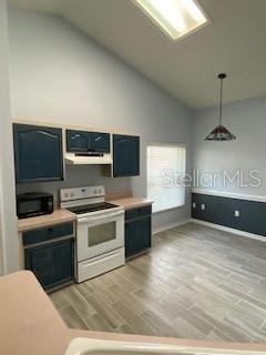 Building Photo - 38 Townhill Dr