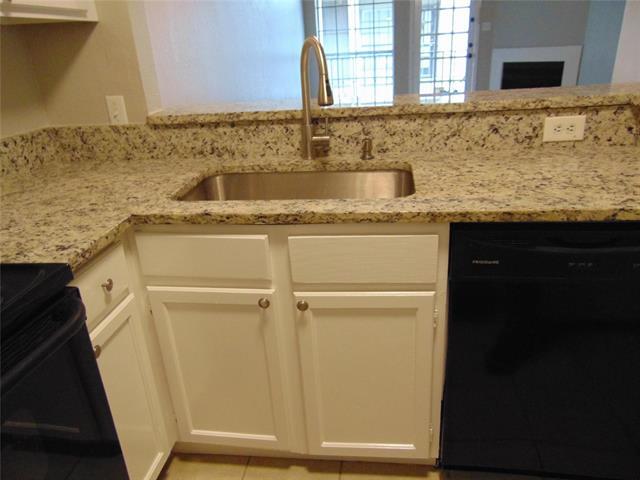 Building Photo - 6108 Abrams Rd