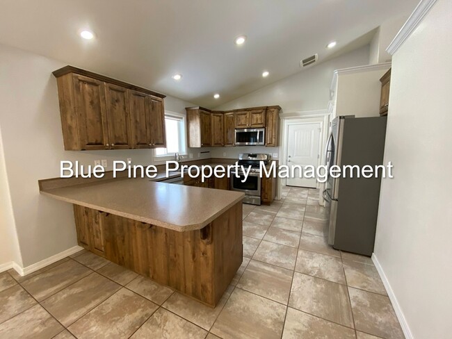 Building Photo - 3865 Cobalt Dr