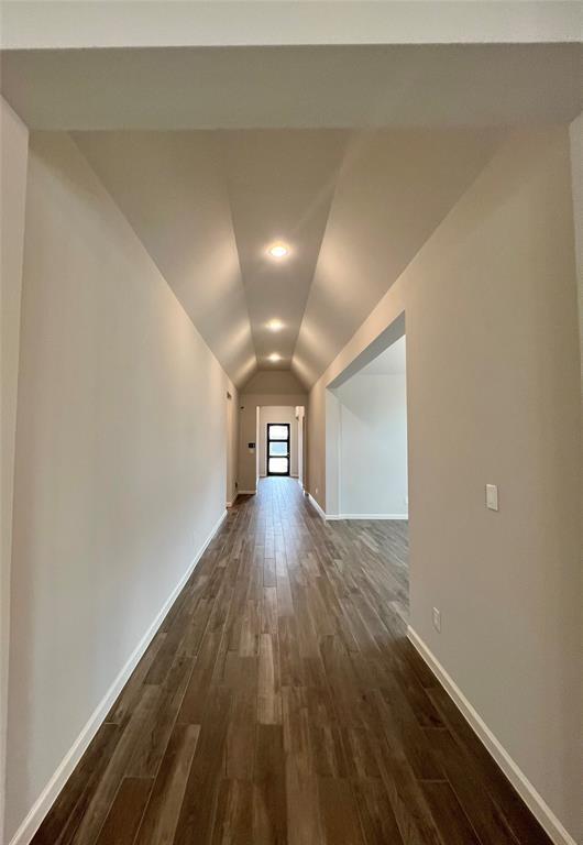 Building Photo - 5103 Walnut Grv Ln