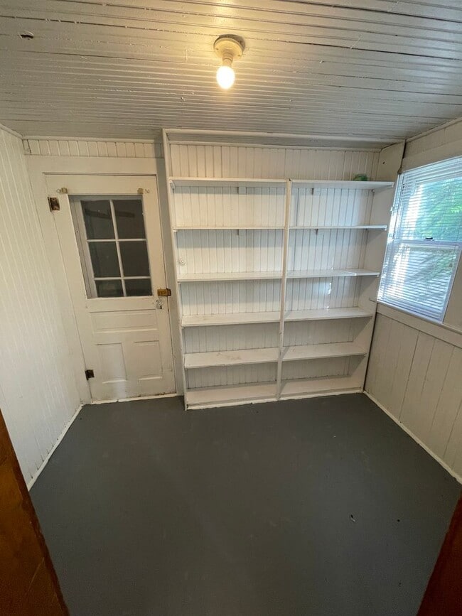 Building Photo - Four Bedroom Single Family Home in Delphi
