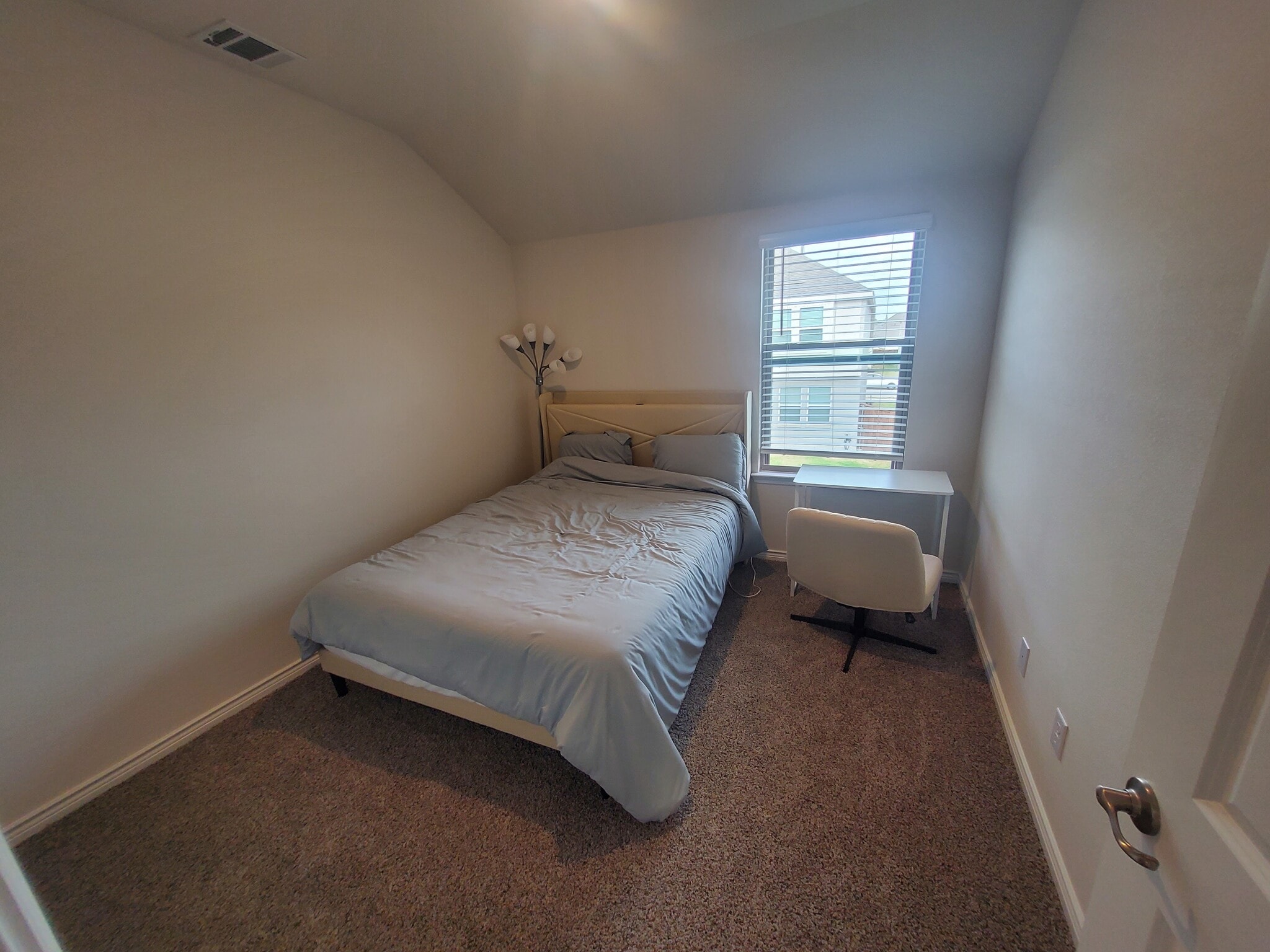 Second bedroom - 2137 Buffalo Hill Dr