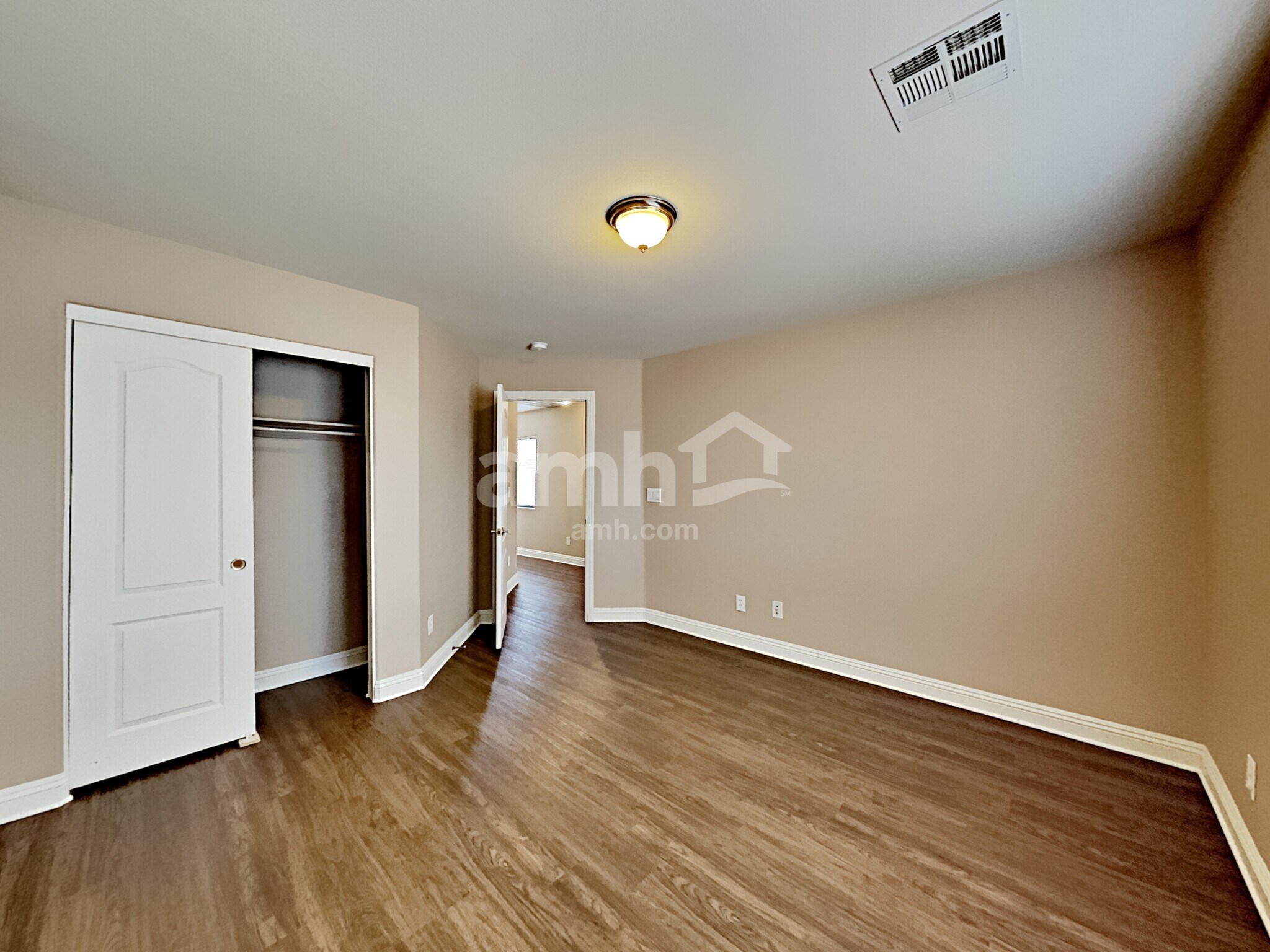 Building Photo - 8813 Red Fox Dr