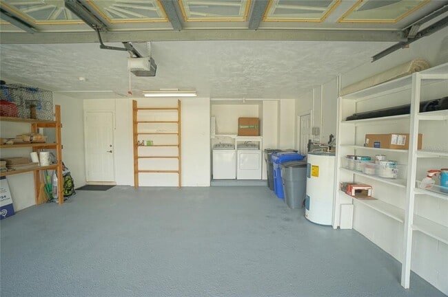 Building Photo - 705 Spanish Main Dr