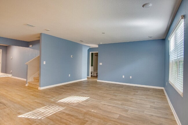 Building Photo - Season’s Savings! Spacious 5BR Near NAS – ...