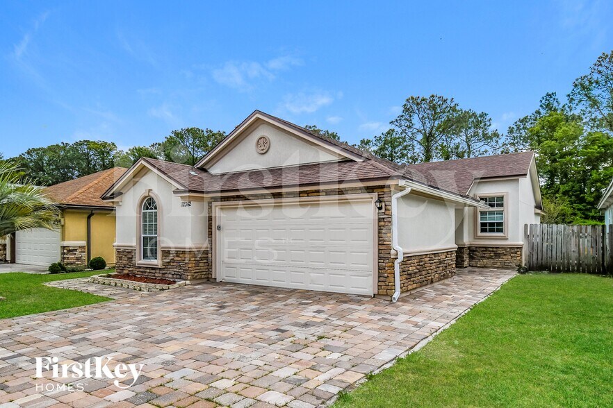 Building Photo - 12342 Carriann Cove Trail W