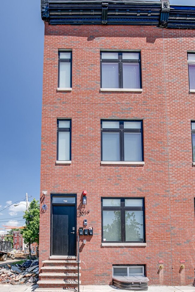 Building Photo - 2019 N College Ave