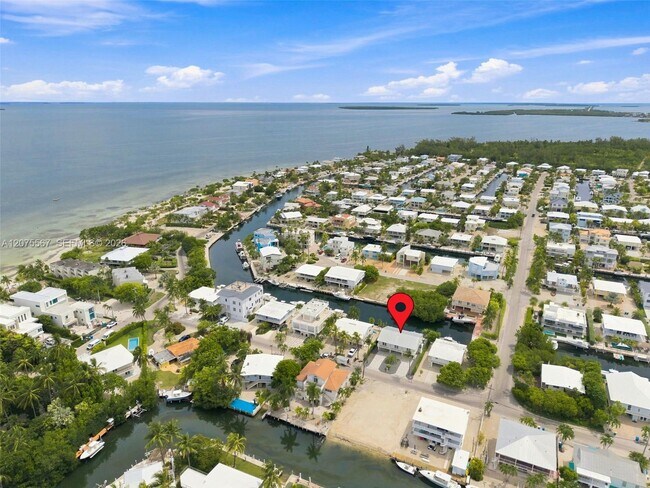 Building Photo - 203 Gulfview Dr