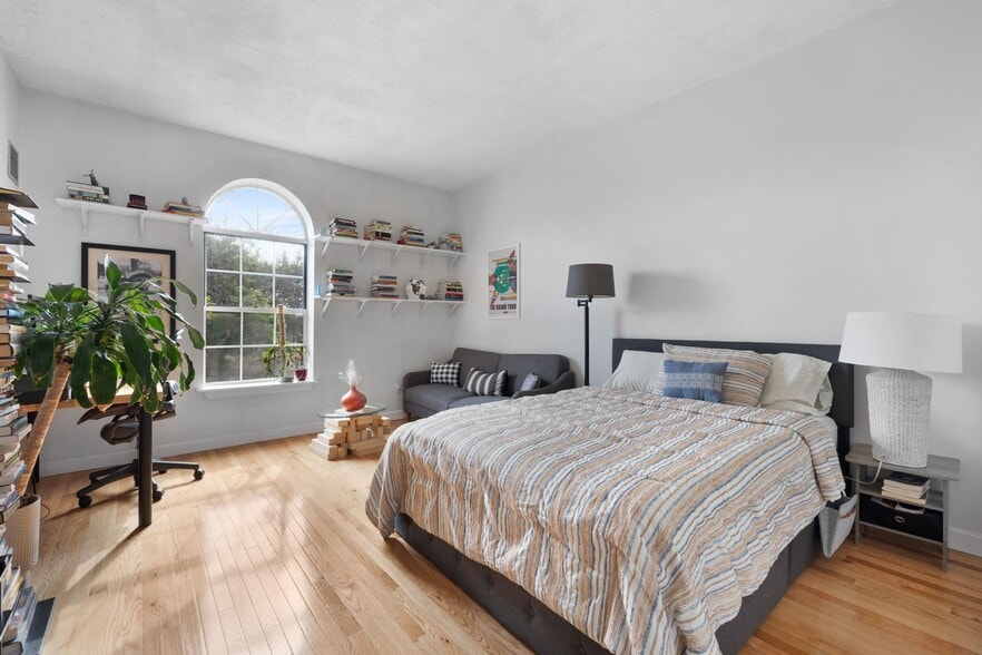 Building Photo - 50 Boatswains Wy