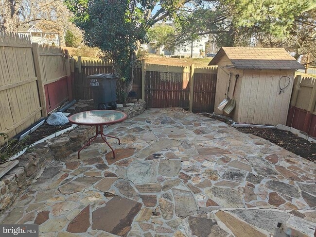 Building Photo - 6861 Brian Michael Ct