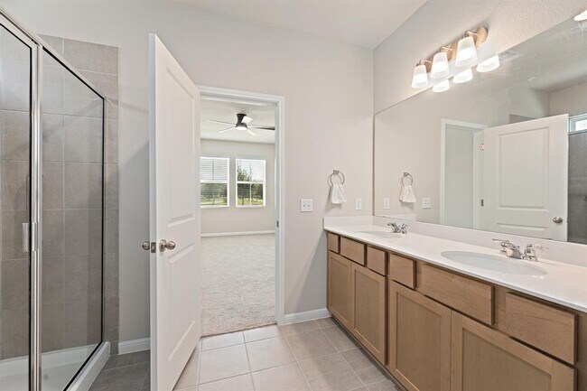 Building Photo - 207 Cherry Blossom Ln