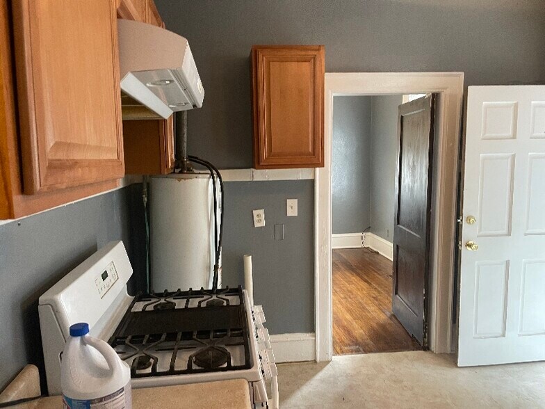 Building Photo - 438 Earl Pl