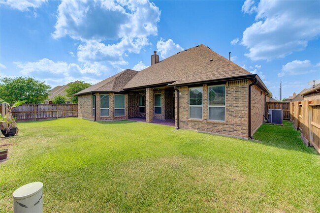 Building Photo - 23911 Milazzo Dr