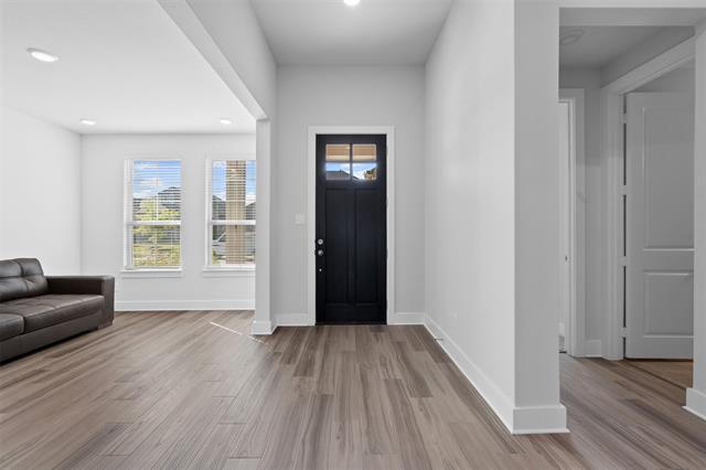 Building Photo - 1770 English Wy