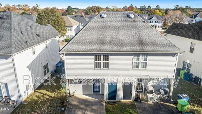 Building Photo - 2129 Ventana Ln