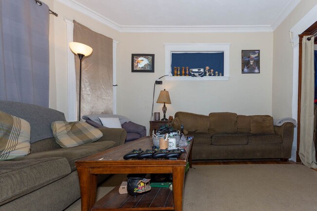 Building Photo - No Broker Fee | Renovated 6 Bed, 3 Bath with In-Unit Laundry | Brighton