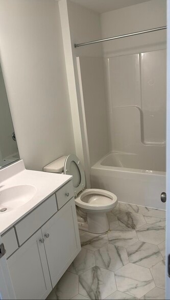 Building Photo - 11201 Benton Pointe Way