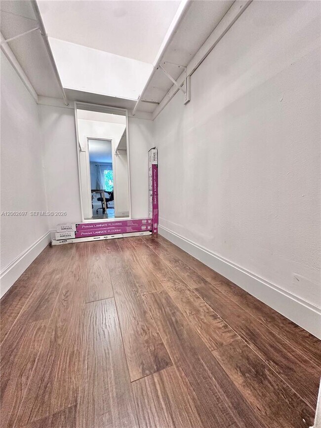 Building Photo - 9974 SW 88th St
