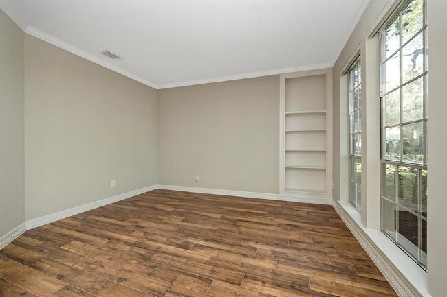 Building Photo - 22211 Mission Hills Ln