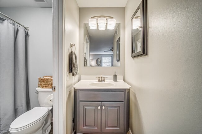 Building Photo - 601 Boyd Mill Ave