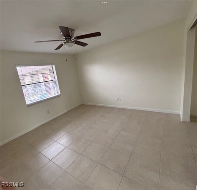 Building Photo - 3805 SE 11th Ave