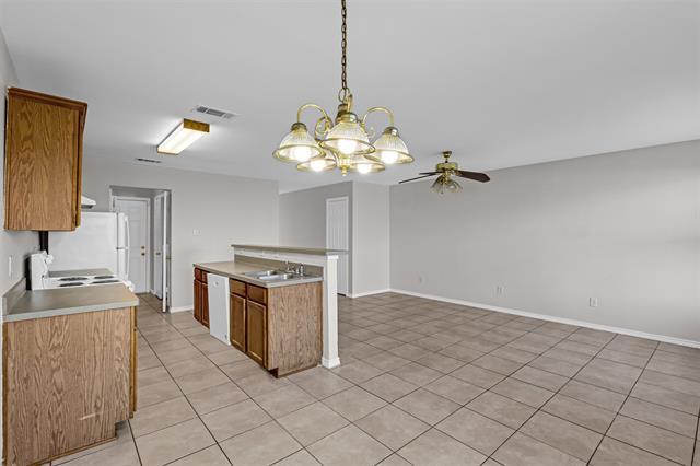 Building Photo - 4532 Alamosa St