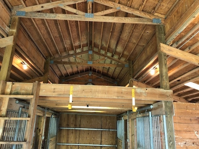 Building Photo - 14935 W Old School Rd