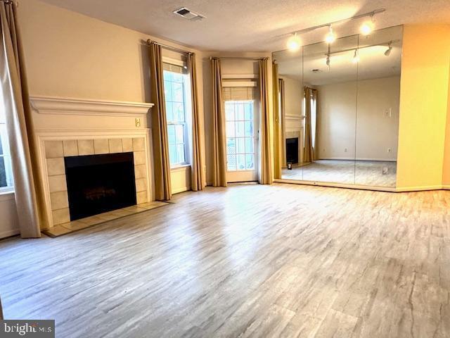 Building Photo - 20301 Beechwood Terrace