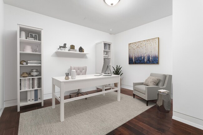 Virtual Staging - 225 S Hamilton Dr