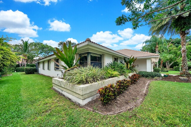 Building Photo - 8633 Vista Del Boca Dr